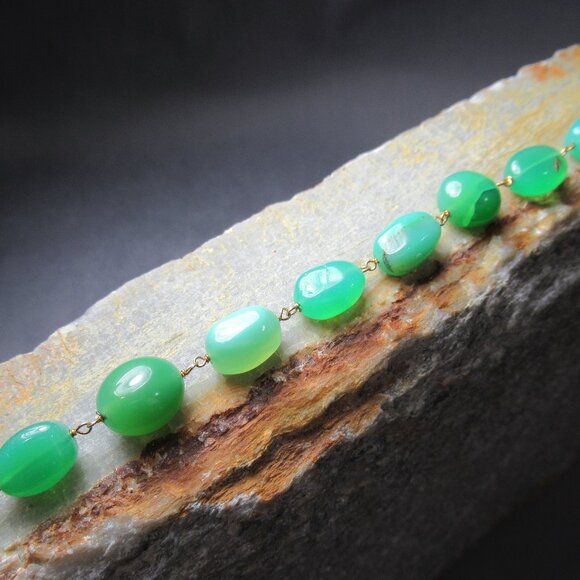 Madonna and Child Pocket Rosary, Chrysoprase and Bronze - Picture 4 of 6